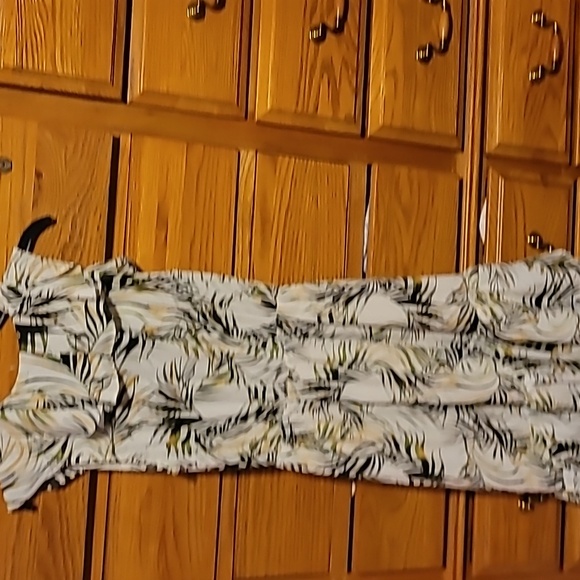 Misa Los Angeles Palm Print Dress - Picture 7 of 7